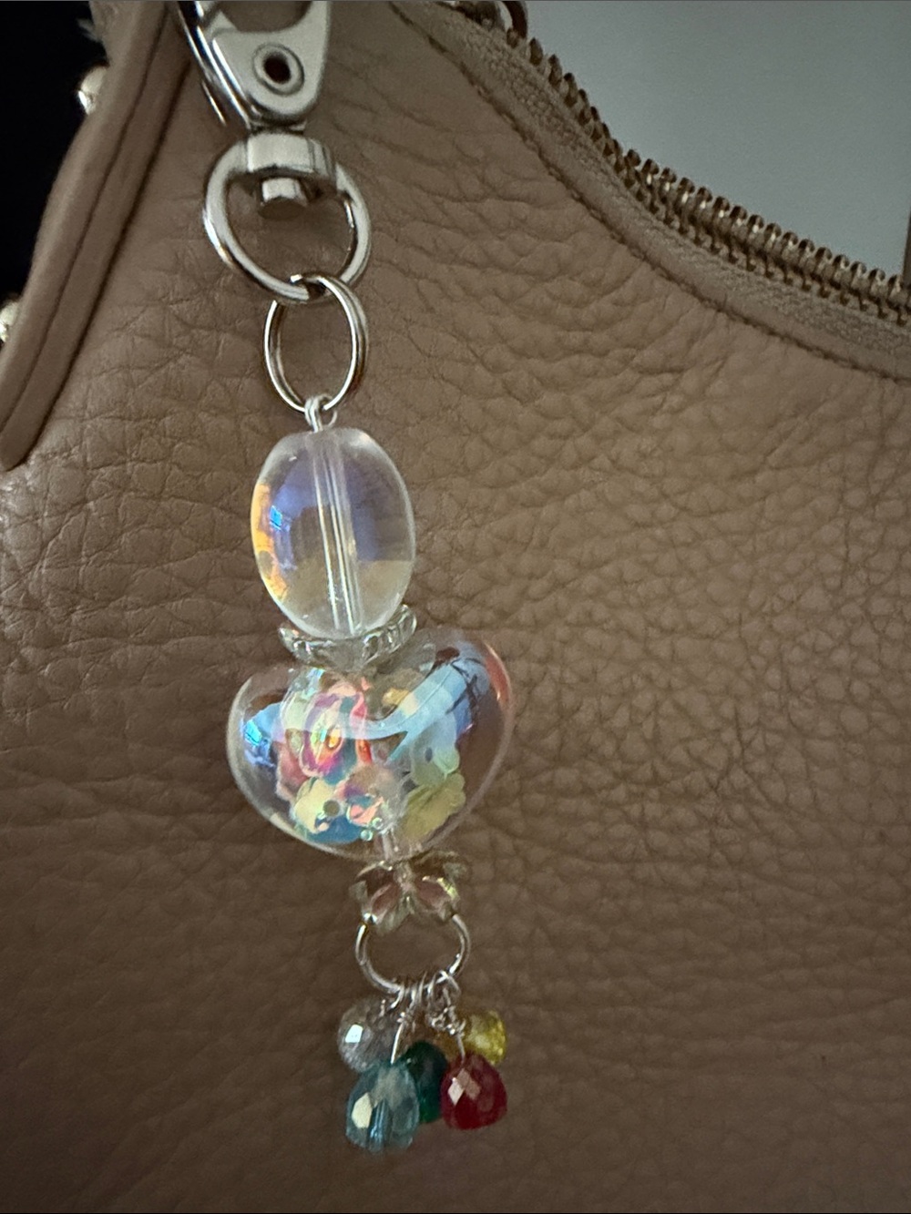 Beautiful Multicolor Heart Bead Bag Charm - Picture 4 of 5